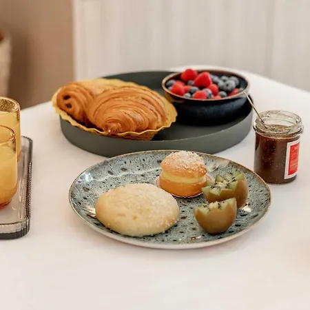 Les Graniers - Old Village - Shellter